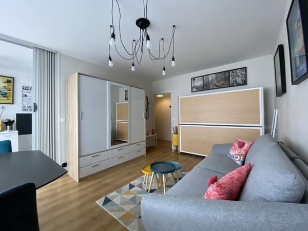 Studio meublé et rénové Hyper centre de Saint-Palais-sur-M