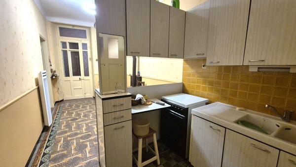 CHATEAURENARD - Maison de ville avec grand garage de 100 m2