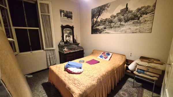 CHATEAURENARD - Maison de ville avec grand garage de 100 m2