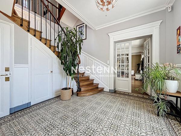 À VENDRE Superbe propriété familiale avec annexe et piscine sur la commune de RONQUEROLLES