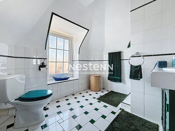 À VENDRE Superbe propriété familiale avec annexe et piscine sur la commune de RONQUEROLLES