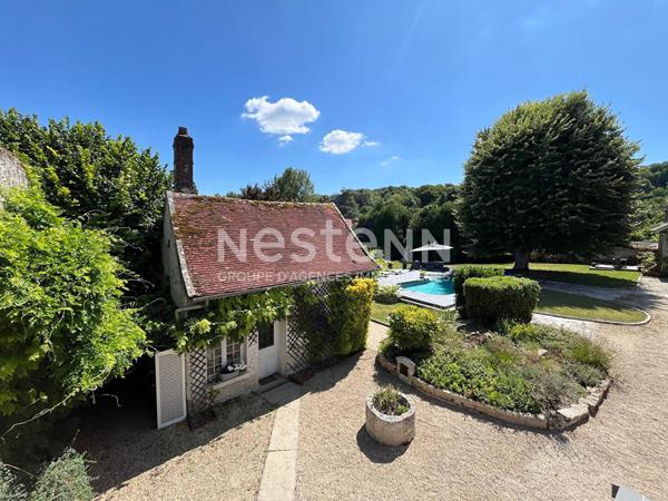 À VENDRE Superbe propriété familiale avec annexe et piscine sur la commune de RONQUEROLLES