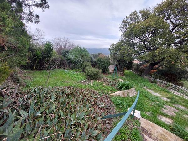 La Seyne Sur Mer/ Ollioules Villa de 5 pièces de 150 m², terrain de 1362 m2 vue mer