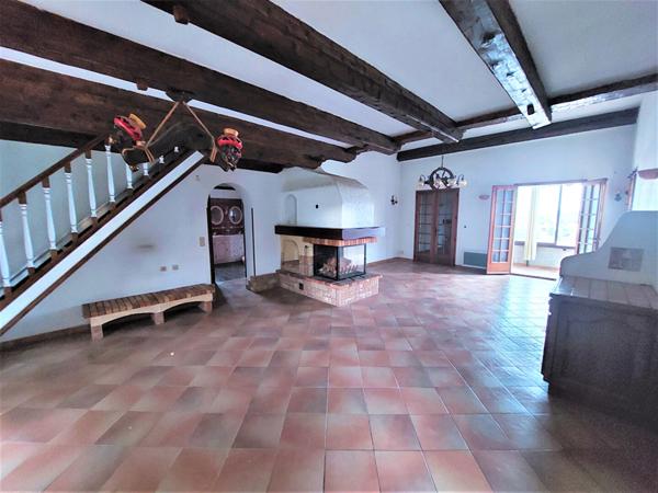 La Seyne Sur Mer/ Ollioules Villa de 5 pièces de 150 m², terrain de 1362 m2 vue mer