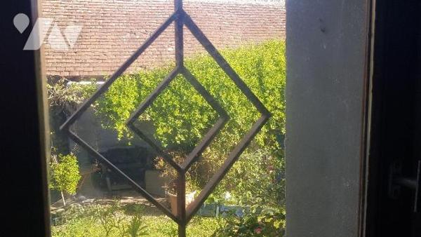 Située sur la commune de Saint-Georges-sur-la-Prée, dans un environnement calme et verdoyant, c...