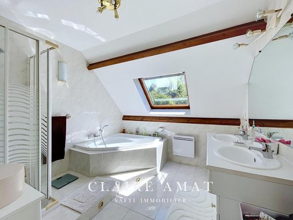 PAVILLON HAUT DE GAMME QUARTIER RECHERCHE