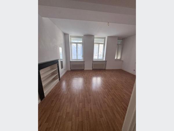 Maison à Louer à ARRAS 1520 € *
