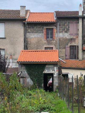 Maison de ville à fort potentiel pour petit budget