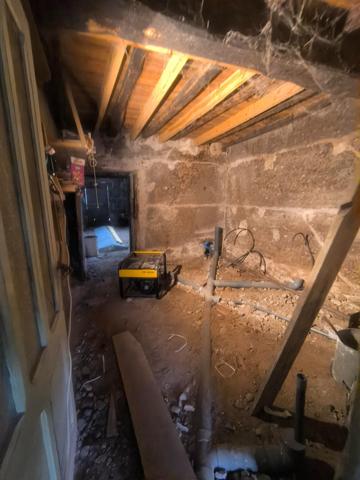 Maison de ville à fort potentiel pour petit budget