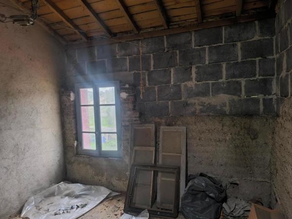 Maison de ville à fort potentiel pour petit budget