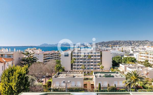 Appartement à vendre    5 pièces • 99,39 m2 Juan-les-Pins - Antibes