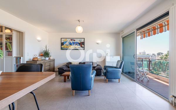 Appartement à vendre    5 pièces • 99,39 m2 Juan-les-Pins - Antibes