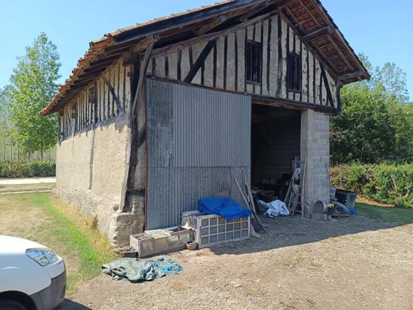 Magnifique bâtisse du XIXᵉ siècle offre un savant mélange d'authenticité et de potentiel.