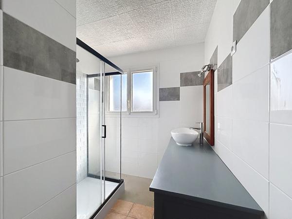 Maison Challans - proche commerces