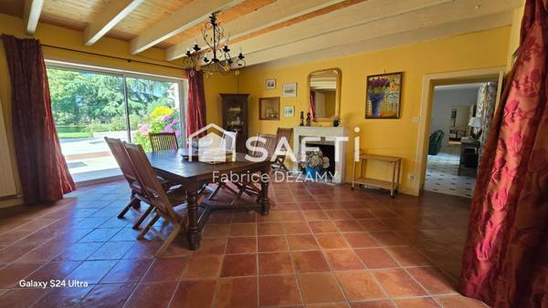 Bien de prestige en centre bourg.