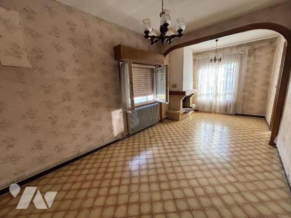 A VENDRE, Gironde, proche Bordeaux, MACAU centre ville, maison de bourg sans jardin de 76 m² ha...