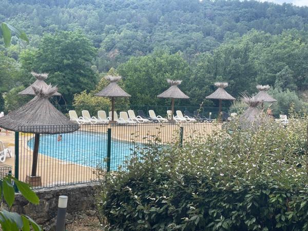 SPECIAL INVESTISSEURS : Maison EN RÉSDIDENCE DE LOISIRS à vendre 3 pièces SALAVAS (07)