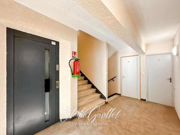 Studio Rennes Les Bains vue rivière 12 m²
