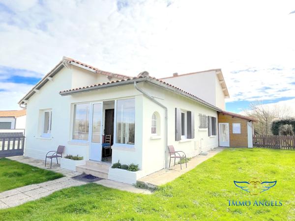 Maison de 2 habitations de 4 et 3 pièces avec grand stationnement