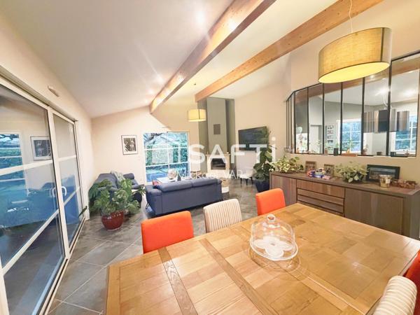 Maison contemporaine -  5 pièces - 147m2