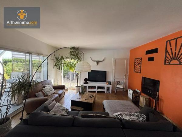 Vente                                                      Maison
                        
                     6 pièces                      177 m2                     à Marmande