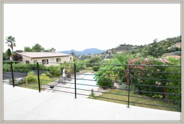 Maison à vendre 5 pièces Les Thermes rénovation récente et jardin exotique  Vidéo disponible