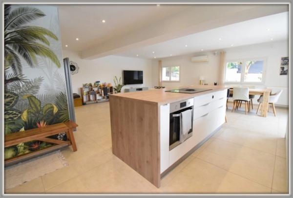 Maison à vendre 5 pièces Les Thermes rénovation récente et jardin exotique  Vidéo disponible