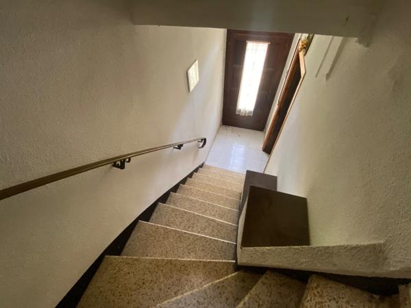 Dpt Pyrénées Orientales (66), à vendre proche VINCA maison en pierres 120 m² avec jardin et grange à rénover