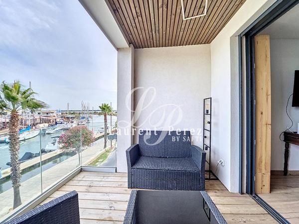 Superbe T2 en duplex – Vue port, dernier étage – Résidence récente