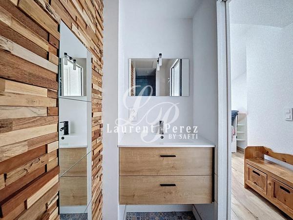 Superbe T2 en duplex – Vue port, dernier étage – Résidence récente