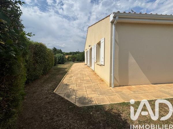 Maison à vendre 8 pièces 210 m² Châteauneuf-sur-Charente