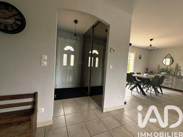 Maison à vendre 8 pièces 210 m² Châteauneuf-sur-Charente