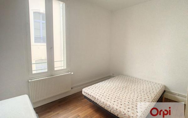 Appartement à louer    2 pièces • 47,76 m2 Montluçon