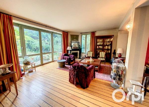 Maison à vendre    6 pièces • 180 m2 Châtillon