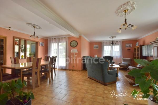 Maison familiale 8 pièces à JARZÉ - 170 m² - Terrain 4330 m²