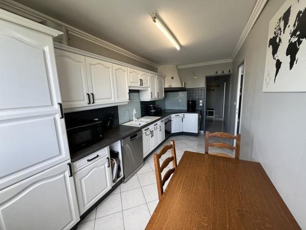 Appartement 200 000 € Saint-Priest 4 p 87 m² DPE D