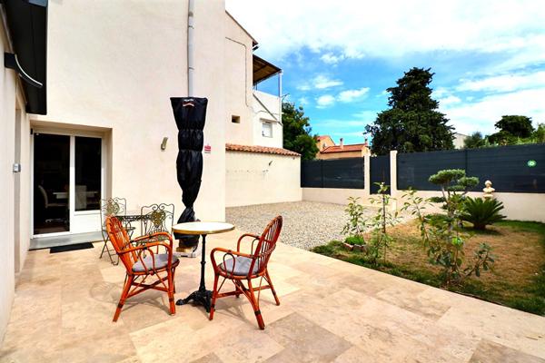 DUPLEX TYPE 3 / JARDIN / BUANDERIE / STATIONNEMENTS