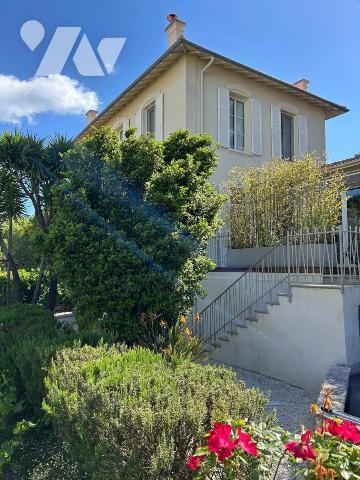 PROCHE VIEUX CANNET ELEGANTE MAISON DE 120 M2 EN PARFAIT ETAT AVEC PISCINE