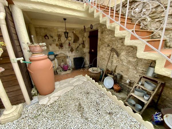 Gard (30) - Nimes - Appartement T3/4 avec cour et piscine