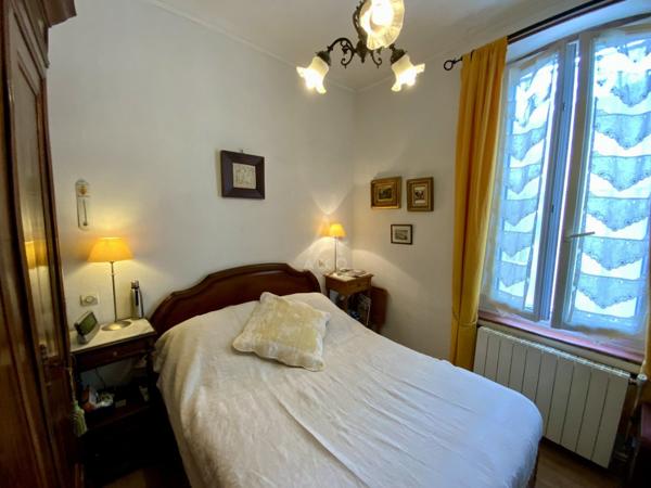 Gard (30) - Nimes - Appartement T3/4 avec cour et piscine
