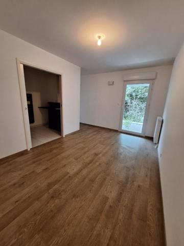 Appartement T2 à louer - 45 m² (réf : 555912)