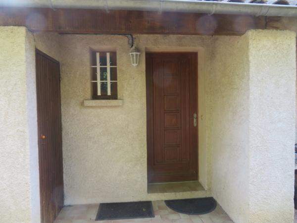 BELLE MAISON de 120 m2 dans propriété de fermée A VENDRE à MALLEMOISSON (04510)