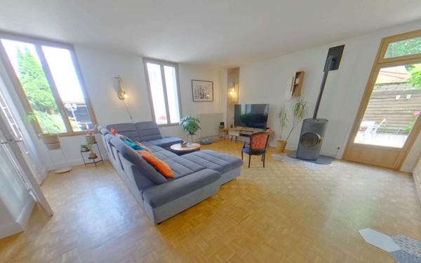 Maison à vendre    6 pièces • 193 m2 Épernay