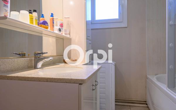 Maison à vendre    3 pièces •  Merville