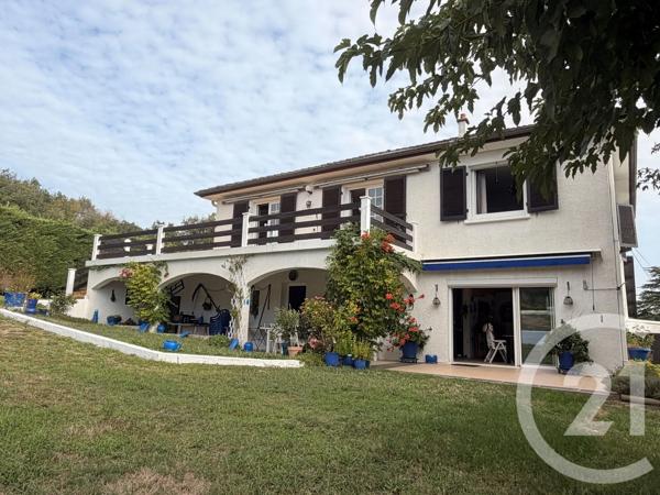 Maison à vendre  4 pièces - 207,31 m 2   ROIFFIEUX  - 07