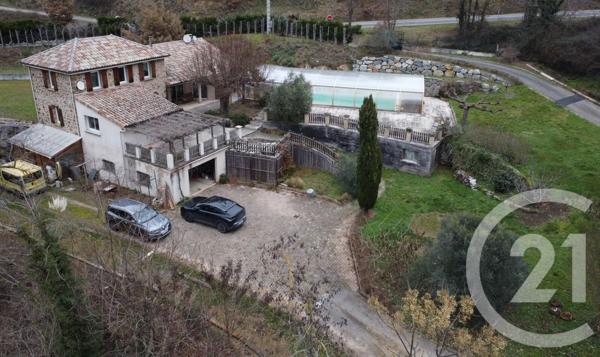Maison à vendre  4 pièces - 207,31 m 2   ROIFFIEUX  - 07