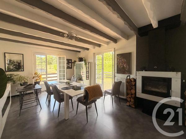 Maison à vendre  4 pièces - 207,31 m 2   ROIFFIEUX  - 07