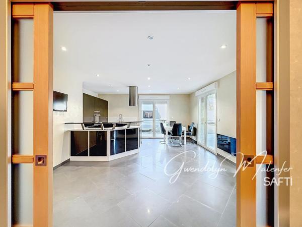 Maison de plain pied en campagne avec dépendance