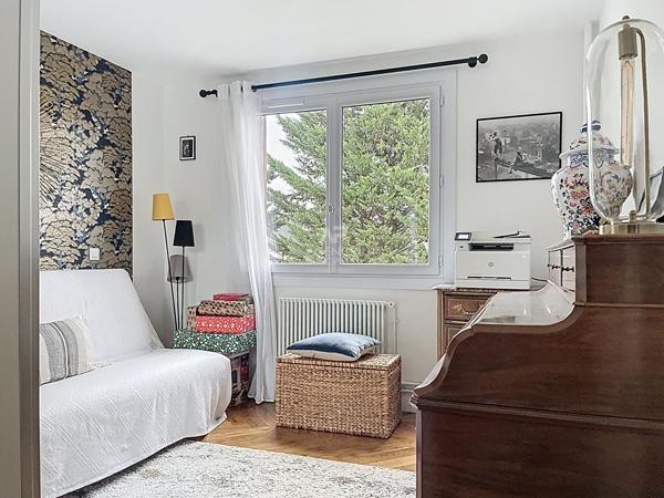 Appartement Chatou 3 pièce(s) 77 m² 448 000 € **  - Référence  V160010221