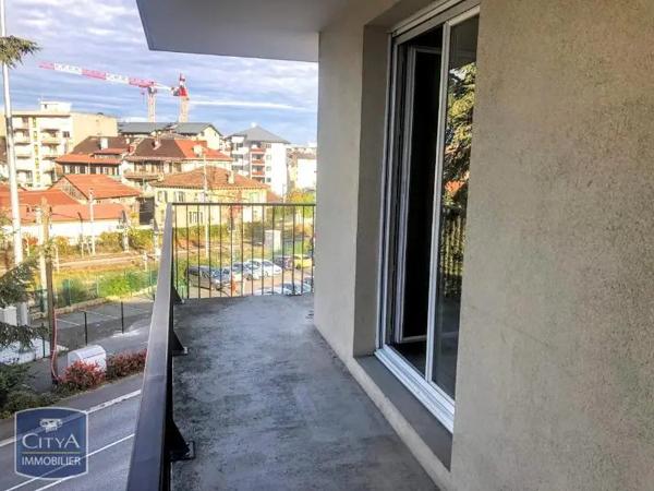 Appartement à louer 3 pièces 60.25m² Thonon-les-Bains (74200)